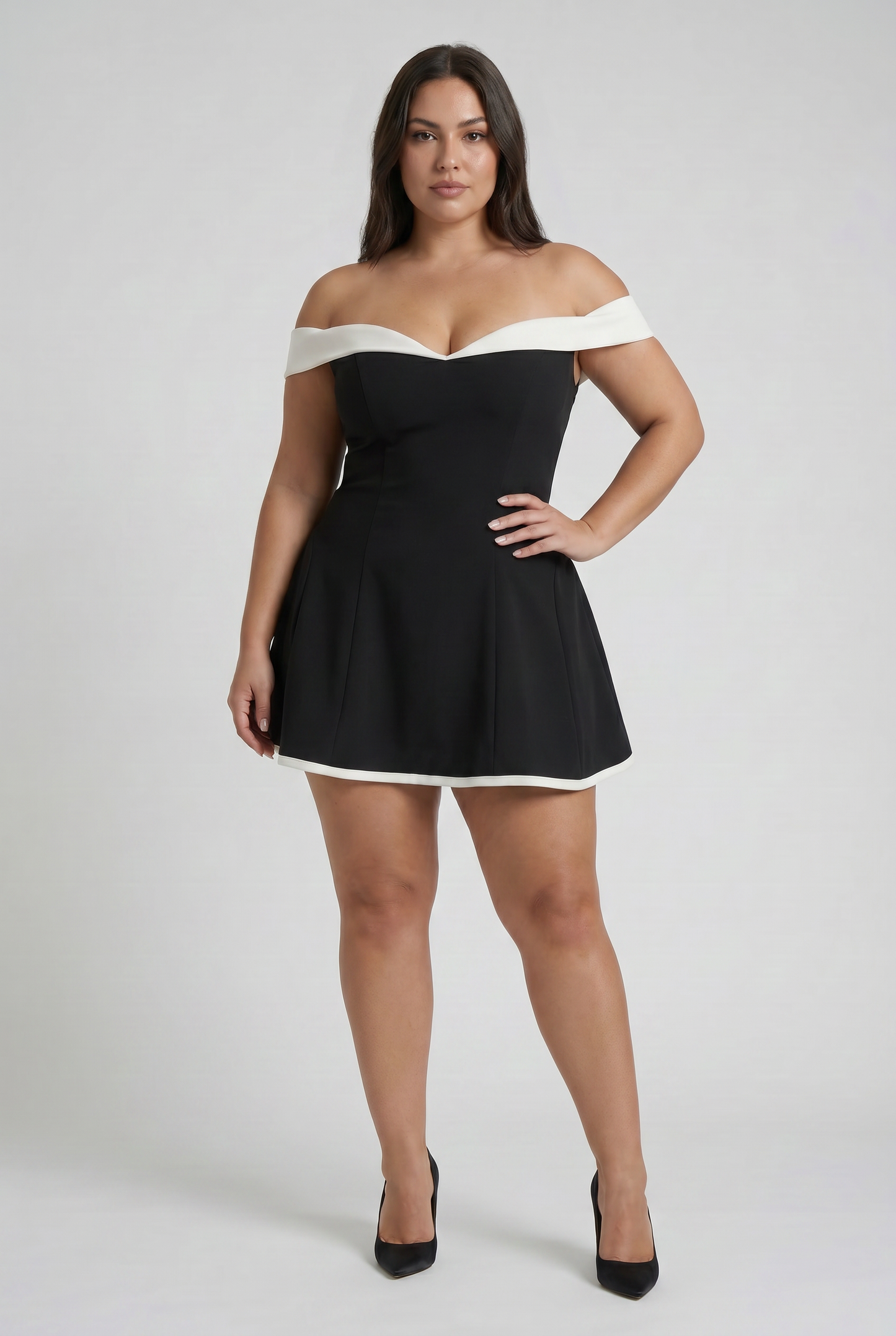 Virelle | Mini Robe Femme À Épaules Dénudées Avec Bustier Structuré