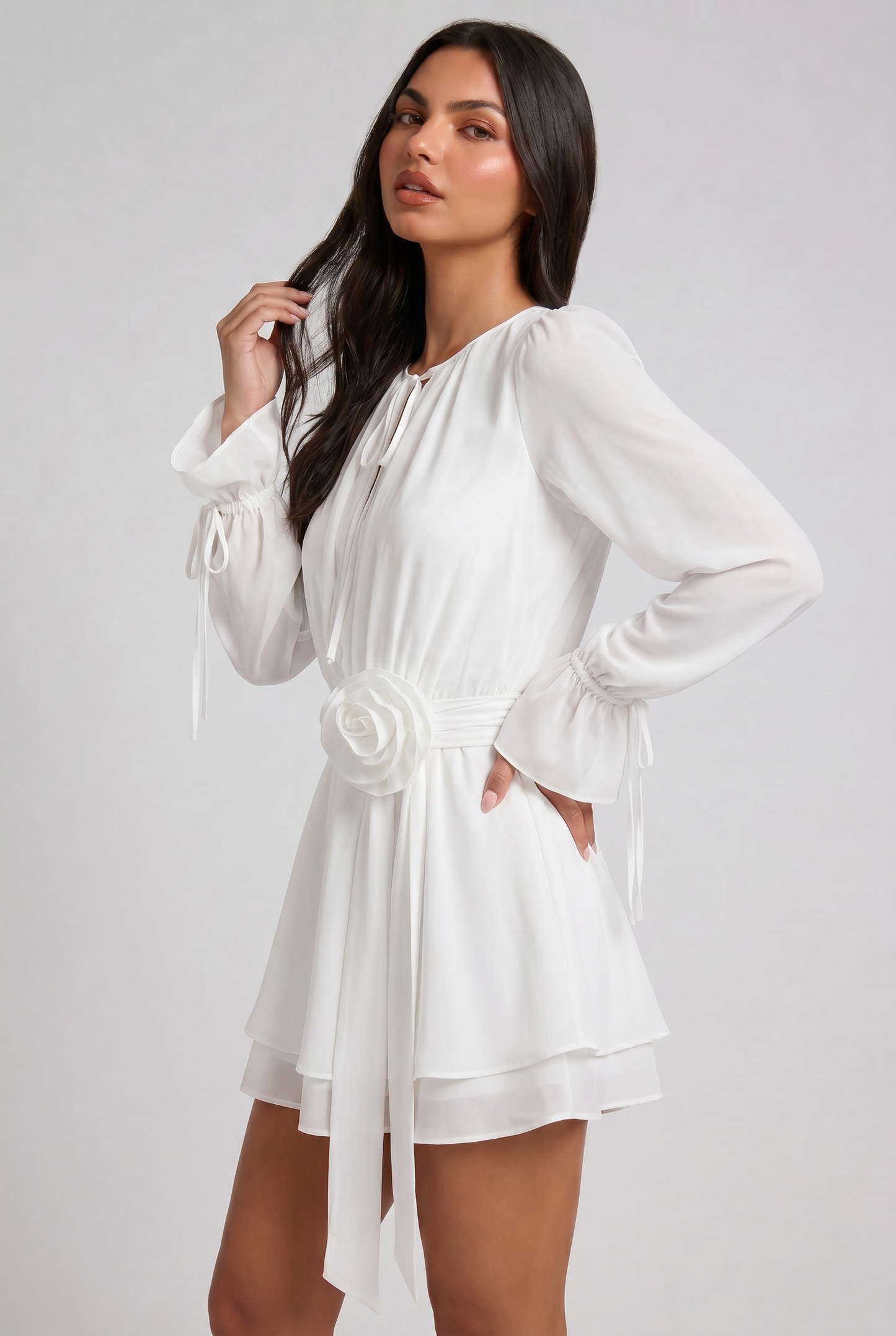Virelle | Mini Robe Femme À Manches Longues Avec Détail Floral À La Taille