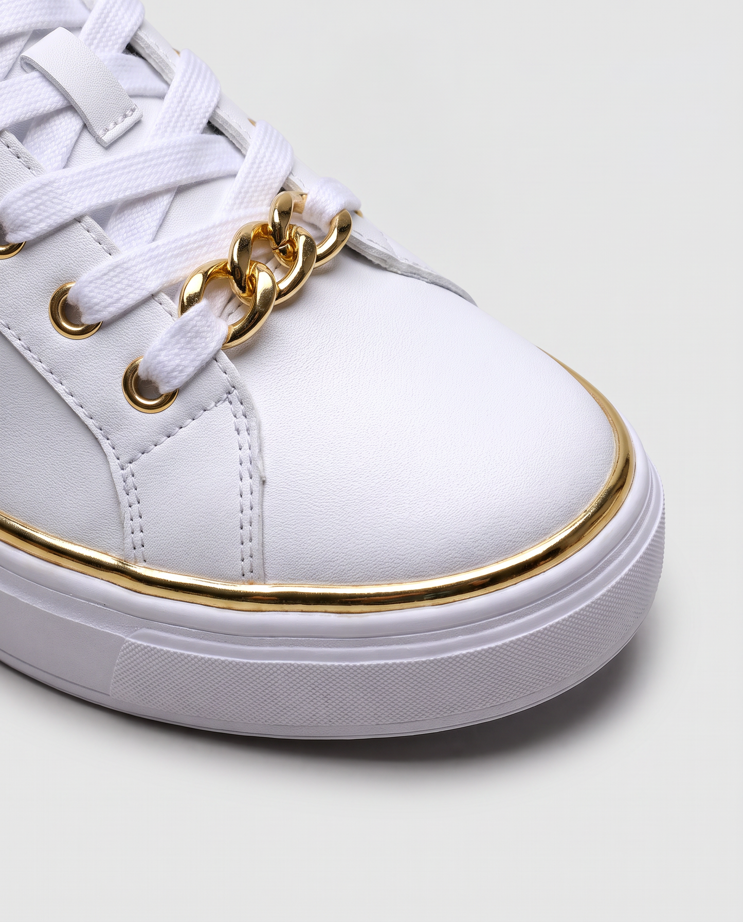 Virelle | Baskets Femme À Semelle Plateforme Avec Bord Métallisé Et Détail Chaîne
