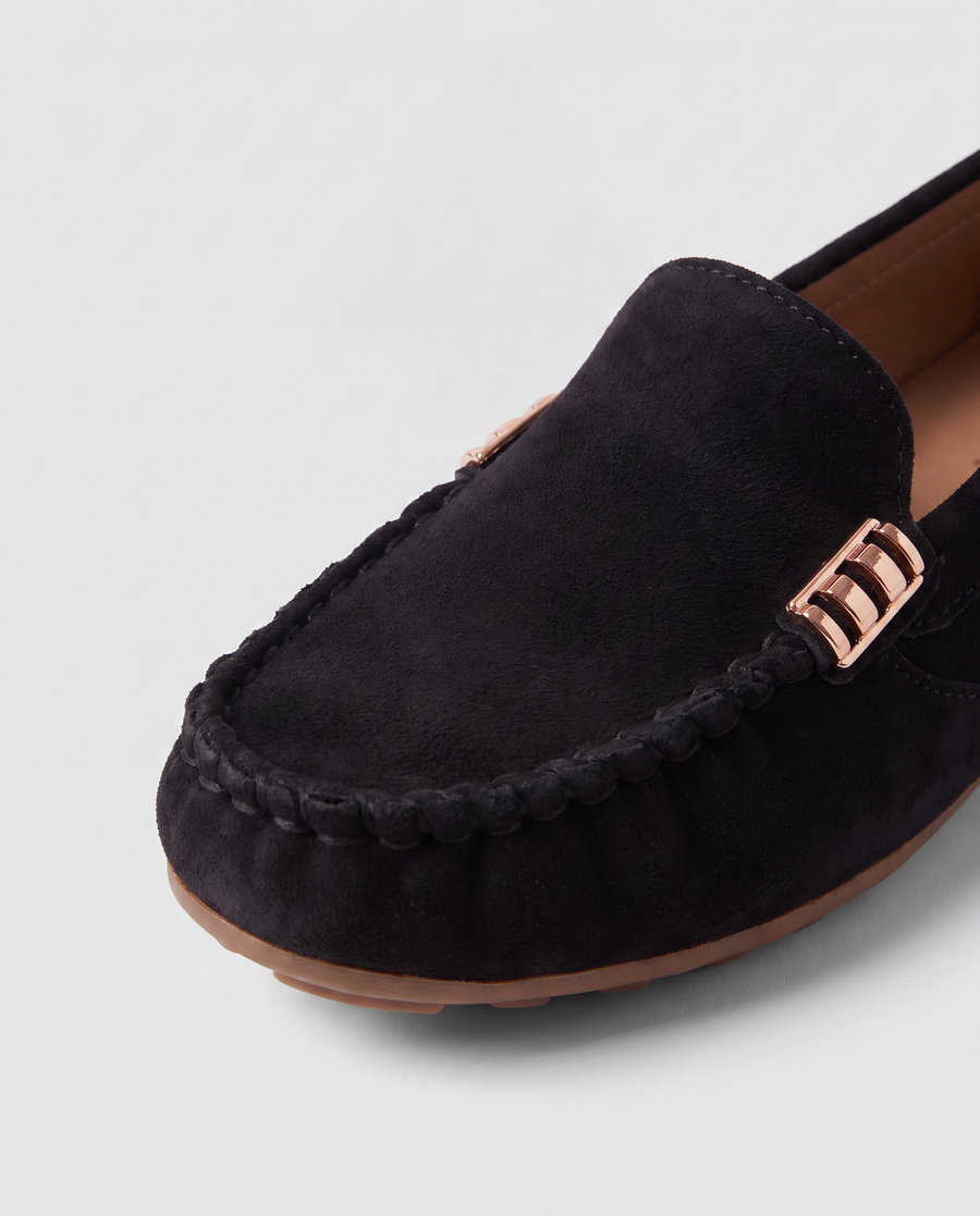 Virelle | Mocassins Femme À Enfiler Avec Détail Métallique