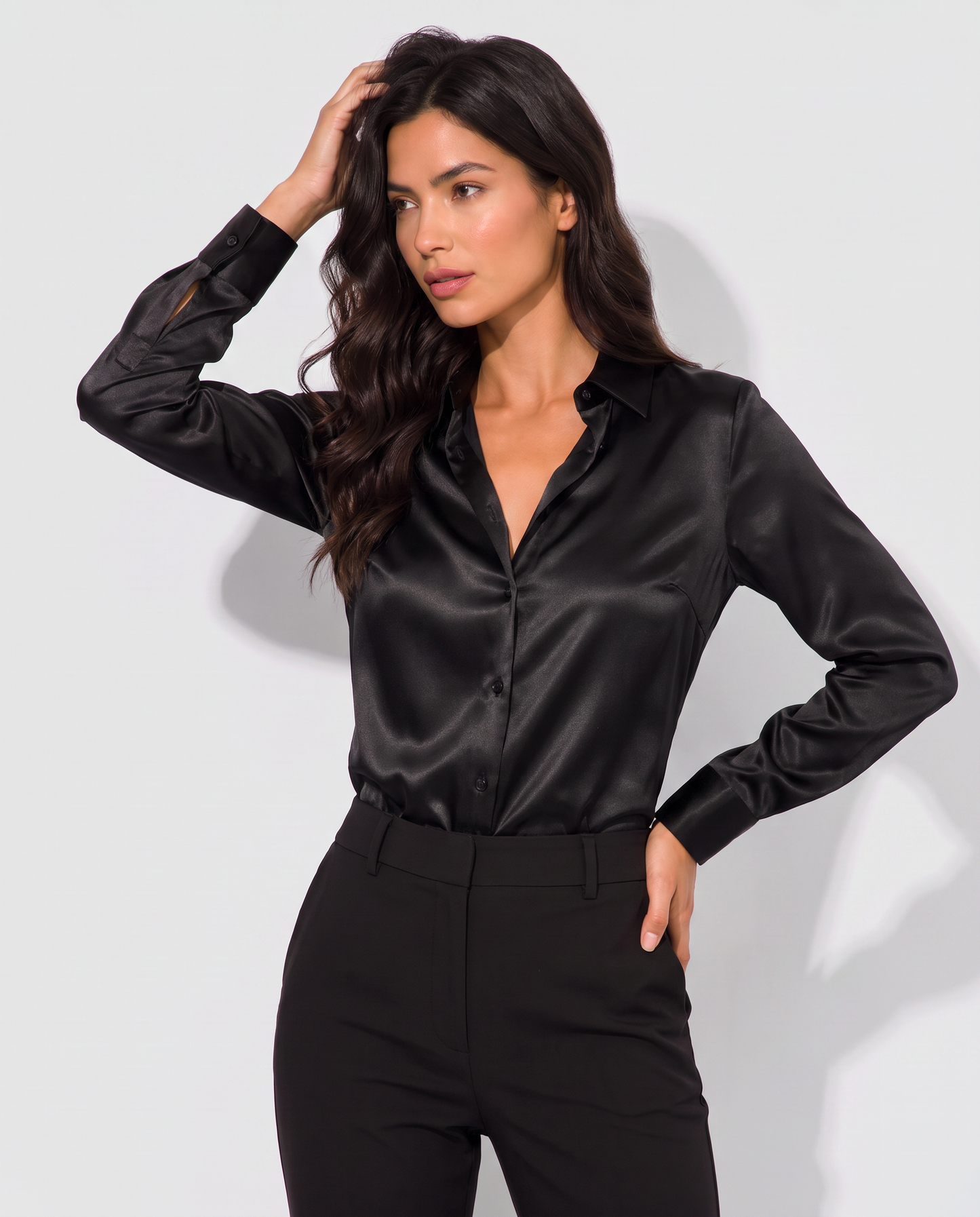 Virelle | Blouse Satinée À Col En V Et Manches Longues