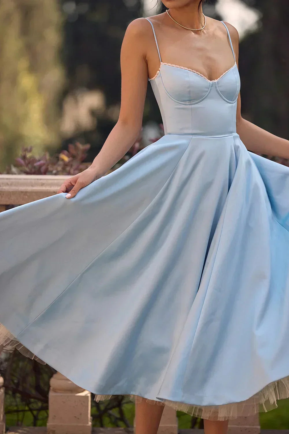 Fiorine | Robe Midi Élégante